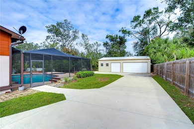 Extraordinary 24' x 40' detached workshop!