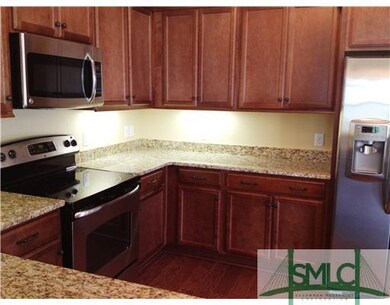 Kitchen. Under cabinet lighting