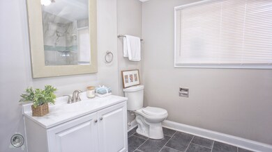 2619 Dana Ave, Waukegan, IL 60087 - photo 7