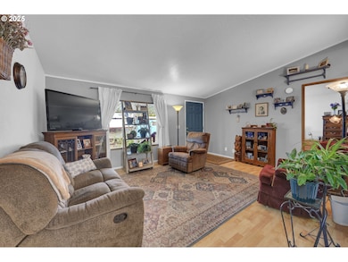 34185 El Roble Ave, Eugene, OR 97405 - photo 5