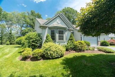 11 Camden Cir, Delmar, NY 12054 - photo 2