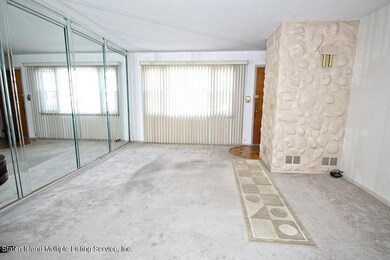 130 Buffalo St, Staten Island, NY 10306 - photo 2