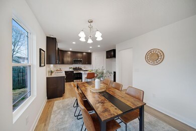 Peteosky dining area