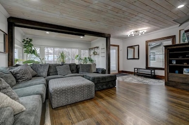 2203 High St, Des Moines, IA 50312 - photo 6