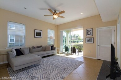 GREAT/LIVING ROOM