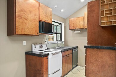 236 Robert Ave, Grants Pass, OR 97527 - photo 5