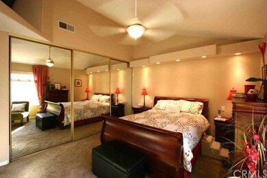 Hotel-like Master Suite w/ huge closet - view 1