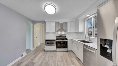 140 Greenwood Cir, North Tonawanda, NY 14120 - photo 5