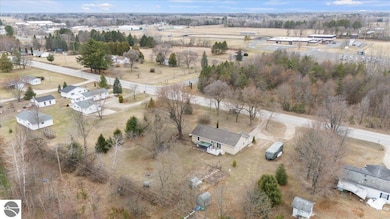 510 E Main St, Hale, MI 48739 - photo 7