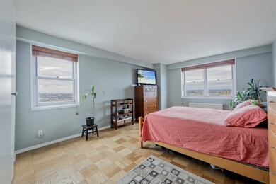 The Versailles unit 20E, West New York, NJ 07093 - photo 7