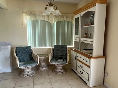 85 Coventry D, West Palm Beach, FL 33417 - photo 5