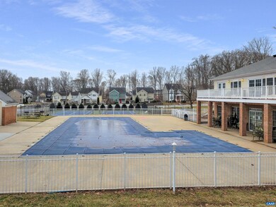 1518 Villa Terrace unit C, Charlottesville, VA 22903 - photo 2