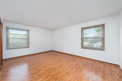 237 Cortez Ct, Naperville, IL 60563 - photo 3