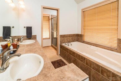 57867 Cinder Ln, Sunriver, OR 97707 - photo 6