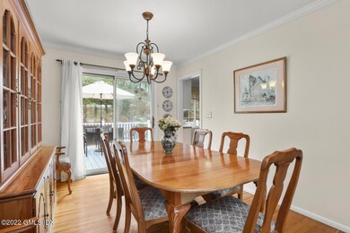 10 Gard Ct, Greenwich, CT 06831 - photo 6