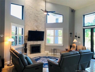 1043 Deerpath Ct, Weston, FL 33326 - photo 2