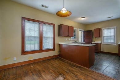 303 N Main St Bentonville, AR 72712