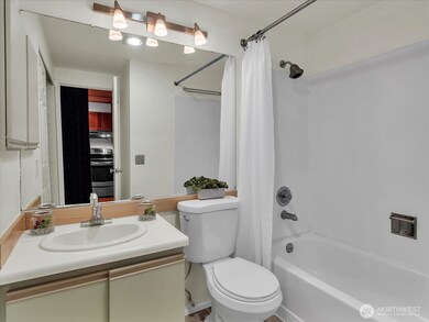 Park Summit Condominium unit N308, Seattle, WA 98102 - photo 7