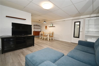 187 Morrison Dr unit 3, Pittsburgh, PA 15216 - photo 3