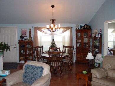 6 Dining Room
