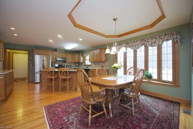 90 Greentree Cir, Aurora, OH 44202 - photo 4