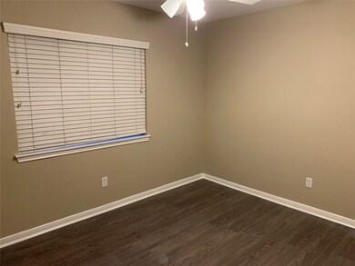 9630 Blackhawk Blvd, Houston, TX 77075 - photo 4