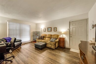 5330 Junius St unit 106, Dallas, TX 75214 - photo 3