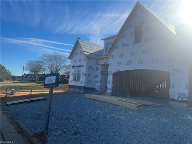 16 Creswell Manor Dr, Greensboro, NC 27407 - photo 2