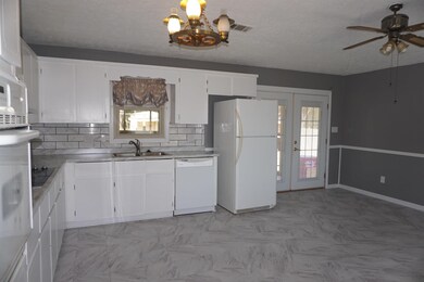 6969 Barcelona Blvd, Macon, GA 31216 - photo 3