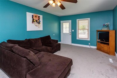 3948 40th St, Des Moines, IA 50310 - photo 7