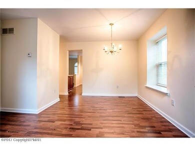 5527 Stonecroft Ln, Allentown, PA 18106 - photo 4