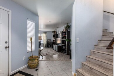 Foyer-Living Room
