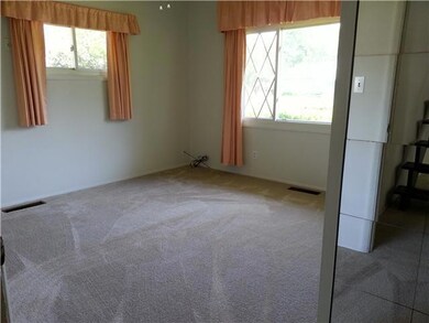 4208 Elbern Ave, Columbus, OH 43213 - photo 5