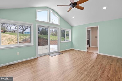 451 Temple Rd, Southampton, PA 18966 - photo 7