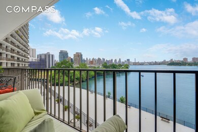 Shore Towers Condominiums unit 4-S, Astoria, NY 11102 - photo 4