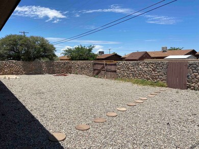 822 Sherwood Dr, Alamogordo, NM 88310 - photo 7