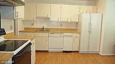 11566 Rolling Green Ct unit 12, Reston, VA 20191 - photo 6