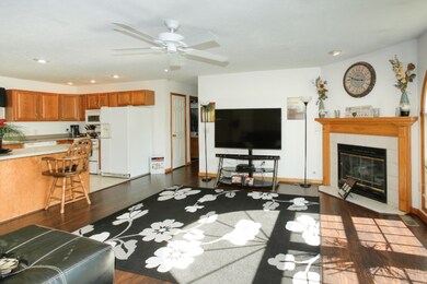 676 10th st-105