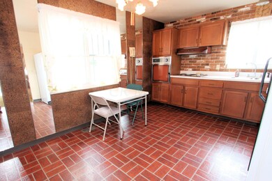 2768 Fleet Rd, Columbus, OH 43232 - photo 5