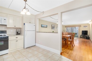 175 Hoffman Ave unit 102, Cranston, RI 02920 - photo 3