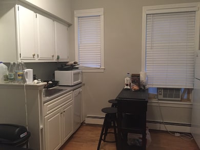 518 Putnam Ave unit 3, Cambridge, MA 02139 - photo 3