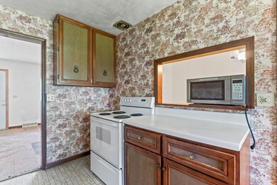 2561 Milverton Way, Columbus, OH 43224 - photo 7