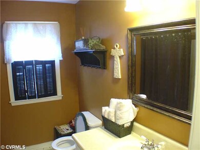 Bathroom - Full bath on first floor.