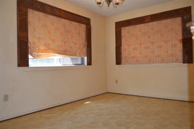 3414 Sardis Ln, Houston, TX 77088 - photo 4