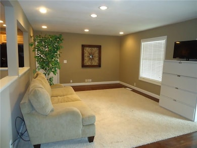 7560 E State Road 252, Edinburgh, IN 46124 - photo 2