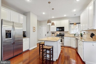 107 Chinaberry Dr, Lafayette Hill, PA 19444 - photo 4