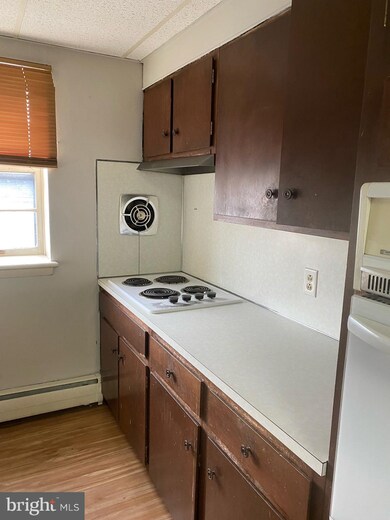 17 S 2nd St unit D, Quakertown, PA 18951 - photo 4