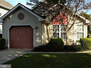 4 Forrestal Dr unit 19, Beverly, NJ 08010 - photo 4