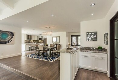 Serving Area with Sink