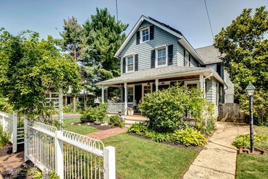 04_Front Yard